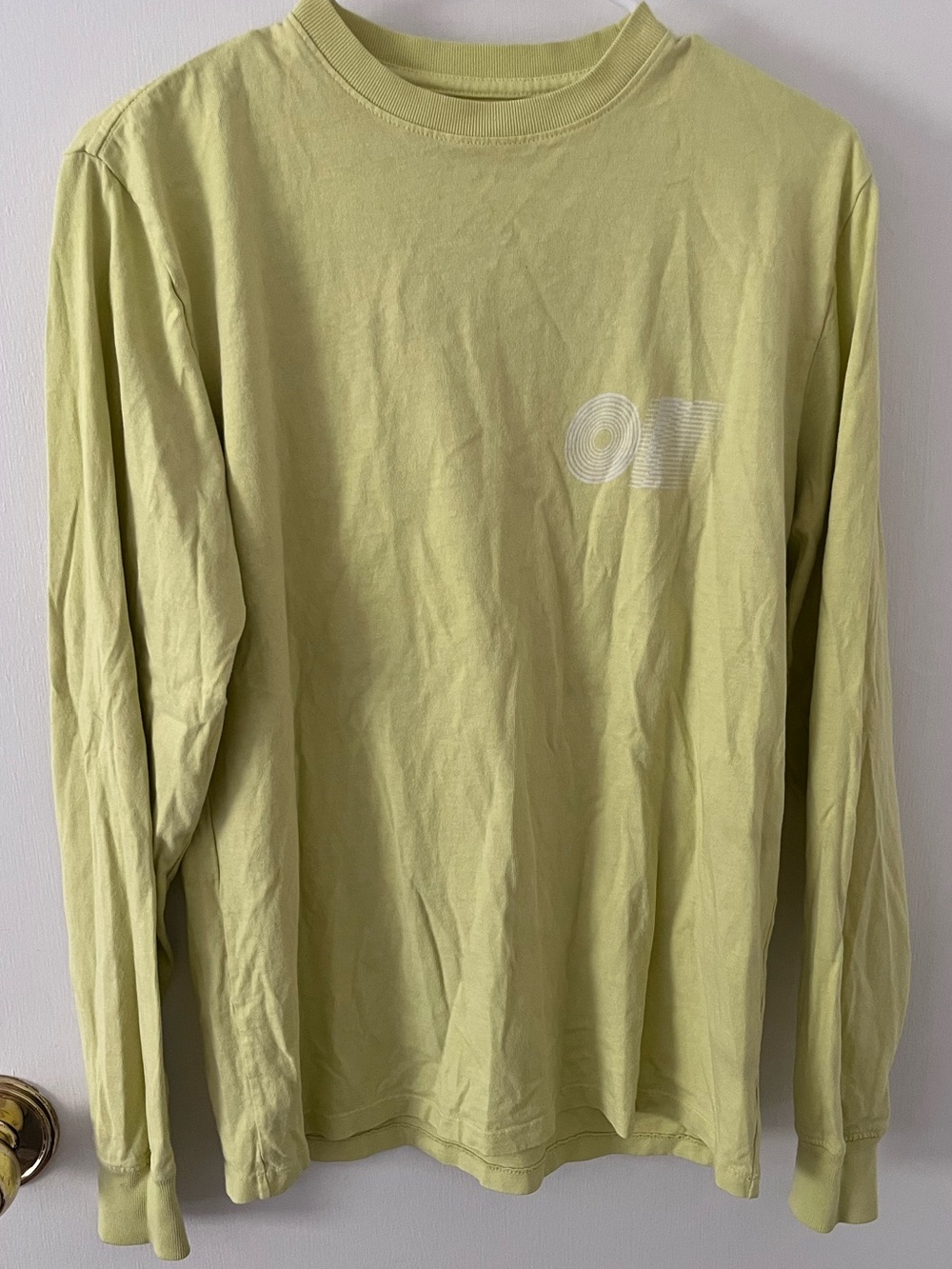 Outdoor Voices Men’s Long Sleeve Graphic Logo Tee T-Shirt Lime XS